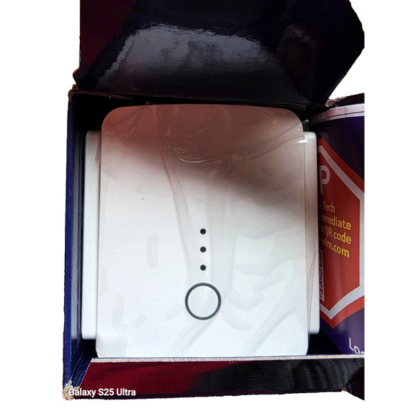 WLM WiFi Range Extender Signal Booster Up to Gigabit Speed Model N19 Dual Band - Picture 3 of 4